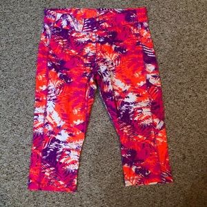 Women jogging capris size large